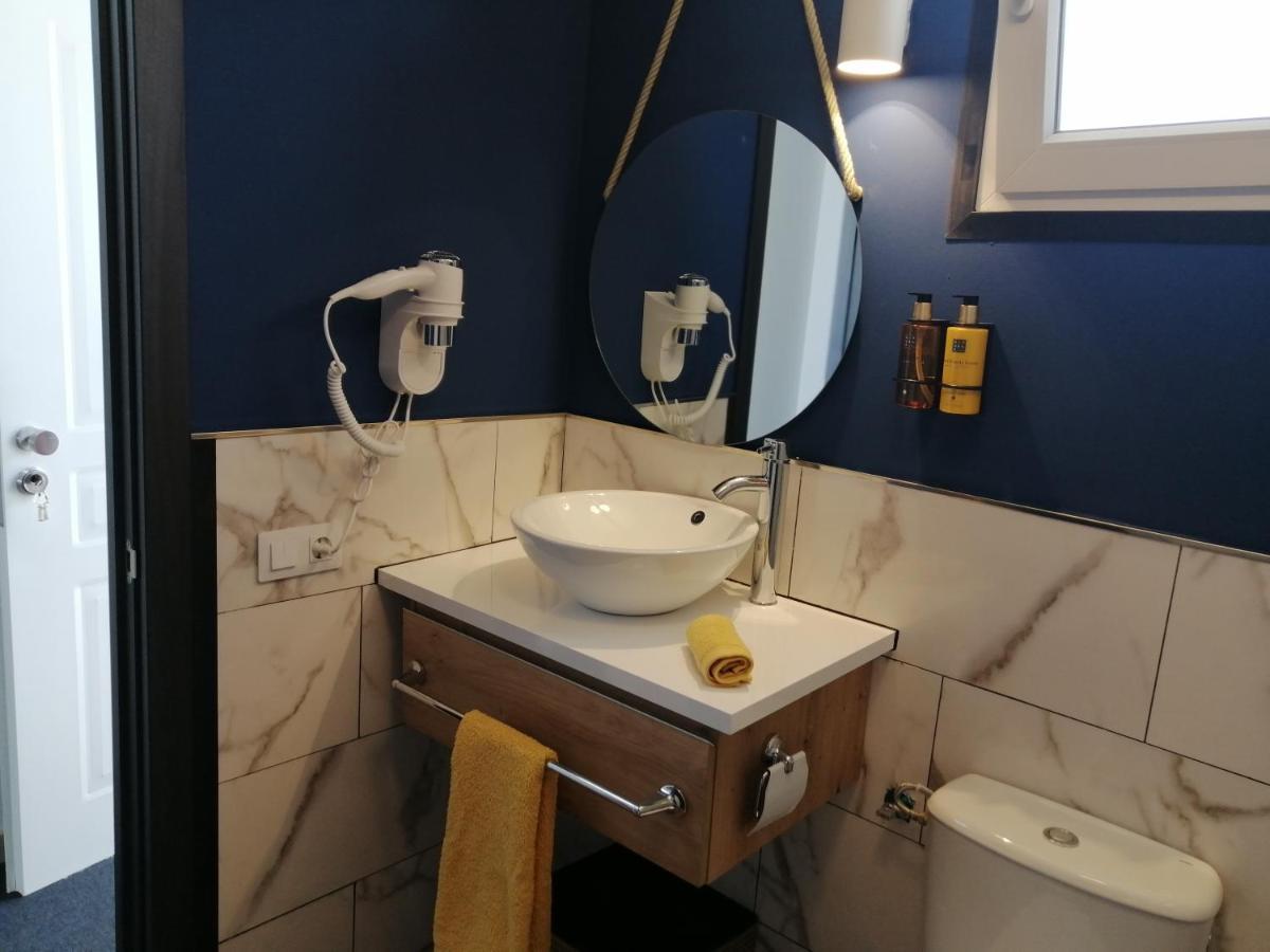 Chabela'S Water Wall La Lajita Ngoại thất bức ảnh