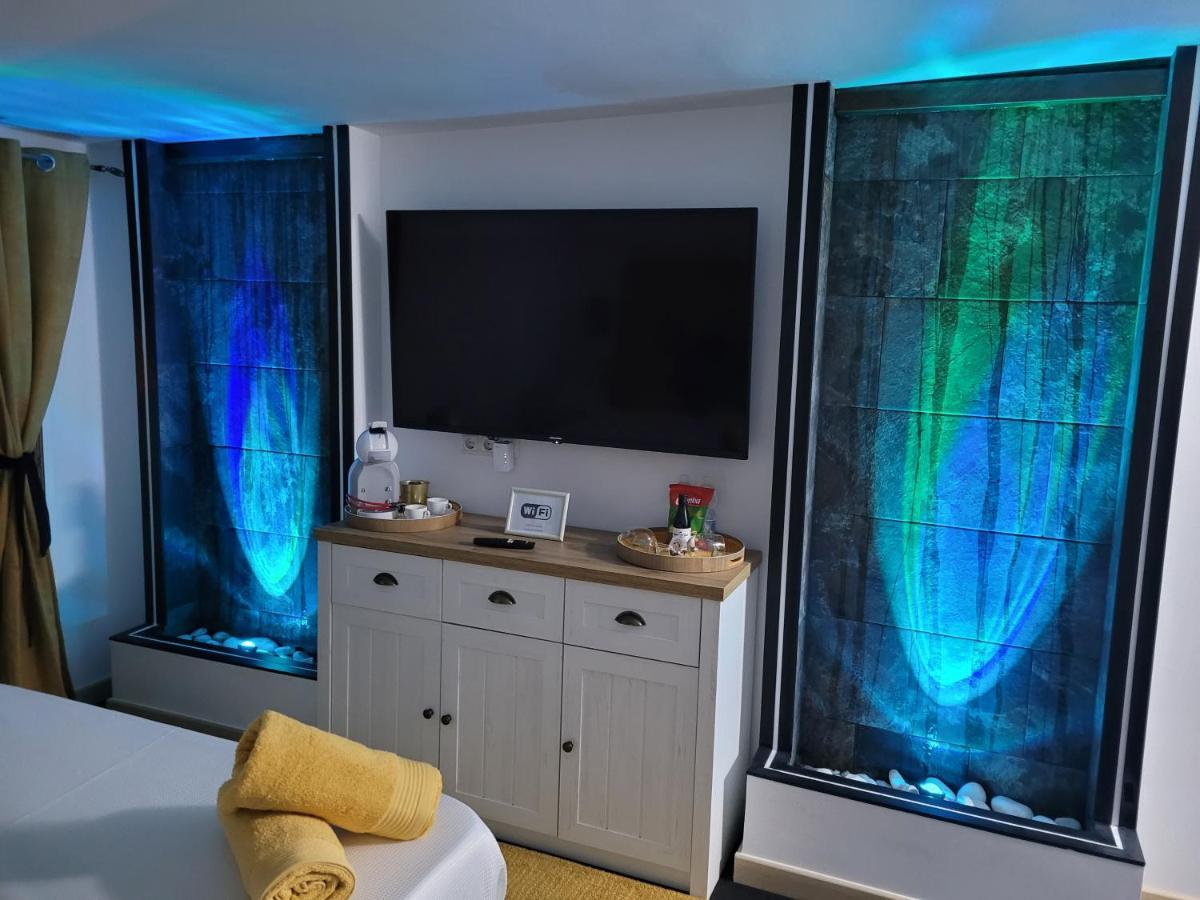 Chabela'S Water Wall La Lajita Ngoại thất bức ảnh